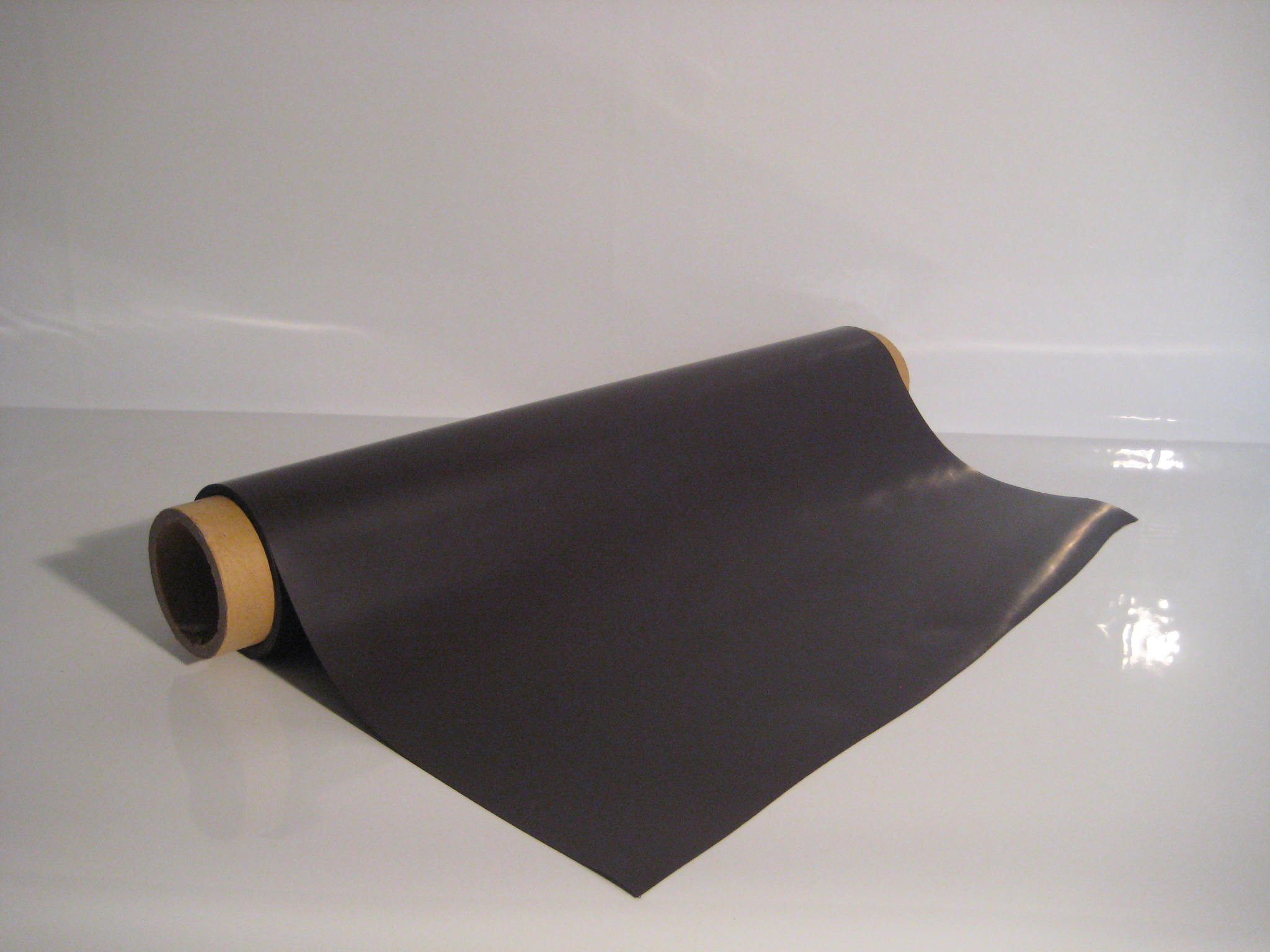 Large Self-Adhesive Magnetic Sheet 0.5mm/1mm Thick Strong Flexible Roll Magnet 